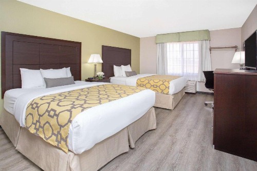 Baymont by Wyndham Phoenix I-10 near 51st Ave - image 33