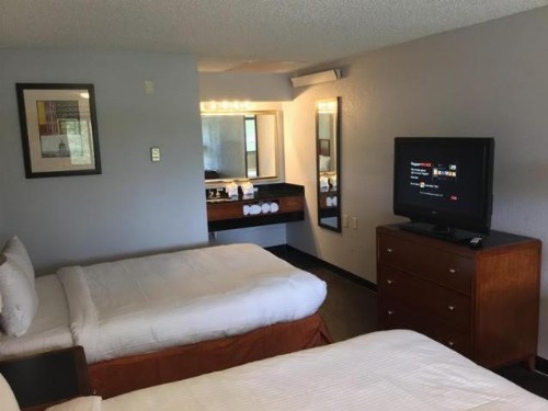 Extend-a-Suites Phoenix - image 16