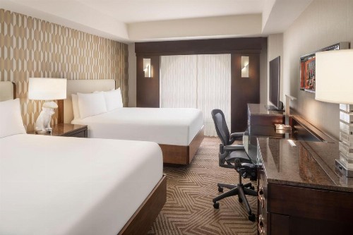 Renaissance Phoenix Downtown Hotel - image 28