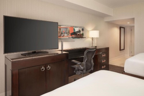 Renaissance Phoenix Downtown Hotel - image 32