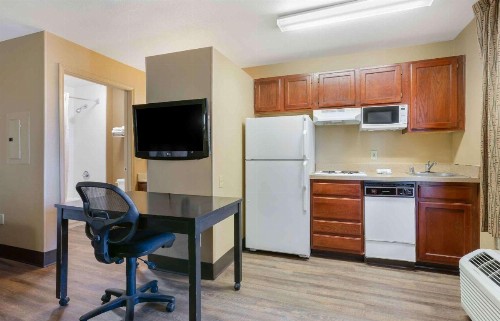 Extended Stay America Suites - Phoenix - Chandler - E Chandler Blvd - image 44