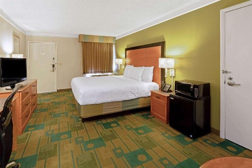 La Quinta Inn by Wyndham Phoenix North - image 14