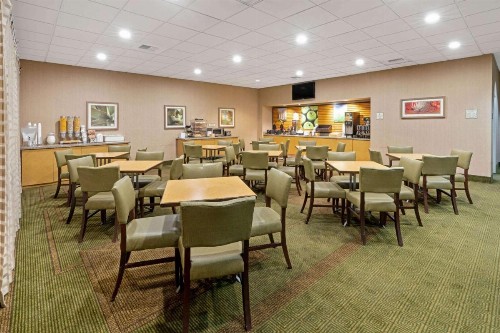 La Quinta Inn by Wyndham Phoenix North - image 7