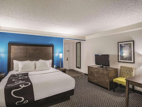 La Quinta by Wyndham Phoenix Chandler - image 11