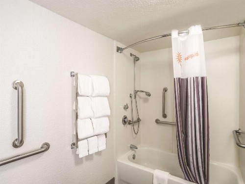 La Quinta by Wyndham Phoenix Chandler - image 27