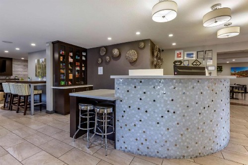 Best Western North Phoenix Hotel - image 11