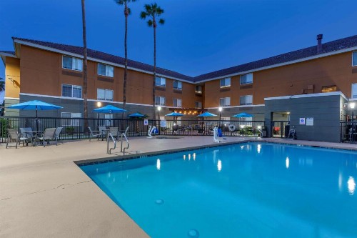 Best Western North Phoenix Hotel - image 15