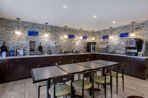 Best Western North Phoenix Hotel - image 16
