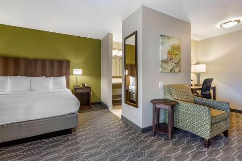 Best Western North Phoenix Hotel - image 17