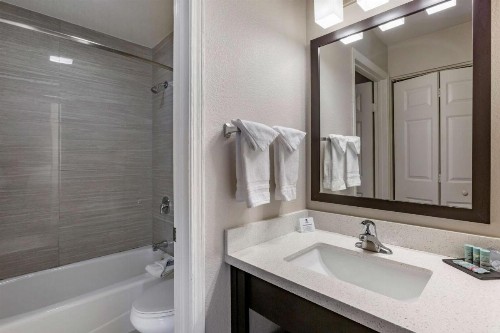 Best Western North Phoenix Hotel - image 31