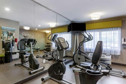 Best Western North Phoenix Hotel - image 37