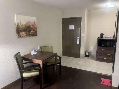 Best Western North Phoenix Hotel - image 7