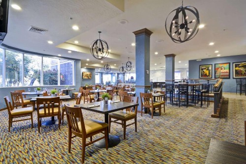 DoubleTree by Hilton Phoenix North - image 11