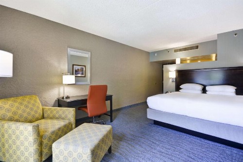 DoubleTree by Hilton Phoenix North - image 29