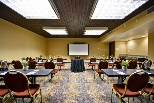 DoubleTree by Hilton Phoenix North - image 34