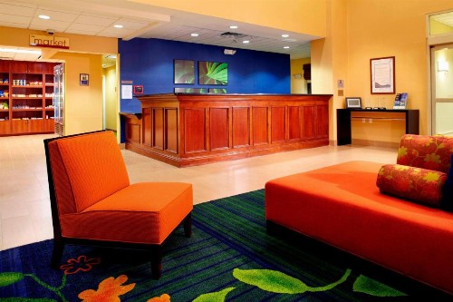 Fairfield Inn & Suites Phoenix Midtown - image 2