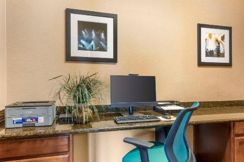 Comfort Suites Glendale - State Farm Stadium Area - image 20