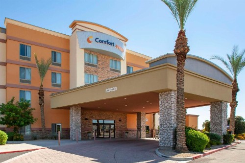 Comfort Suites Glendale - State Farm Stadium Area - image 5