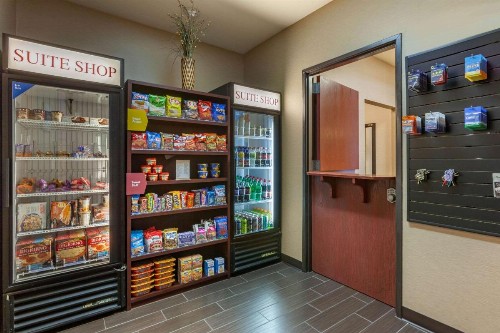 Comfort Suites Glendale - State Farm Stadium Area - image 6