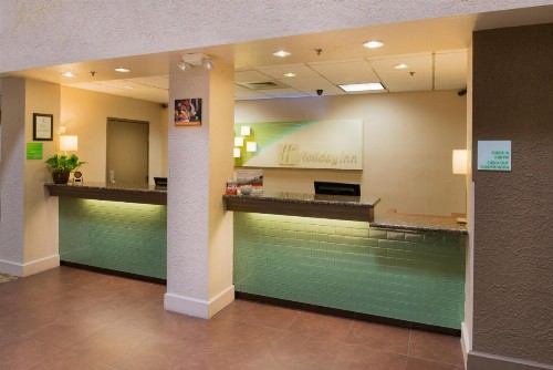 GreenTree Hotel Phoenix West - image 21