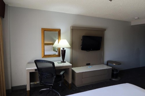 GreenTree Hotel Phoenix West - image 33
