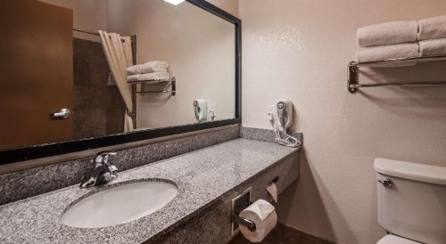 Best Western Tolleson Hotel - image 11