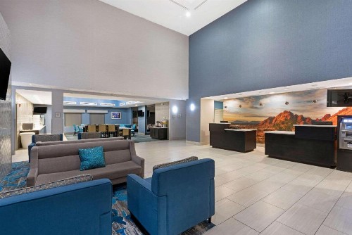 La Quinta by Wyndham Phoenix I-10 West - image 16