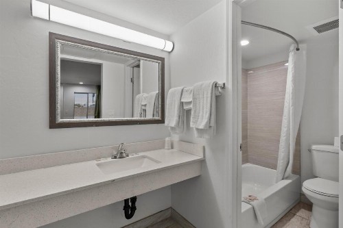 Travel Inn - image 10
