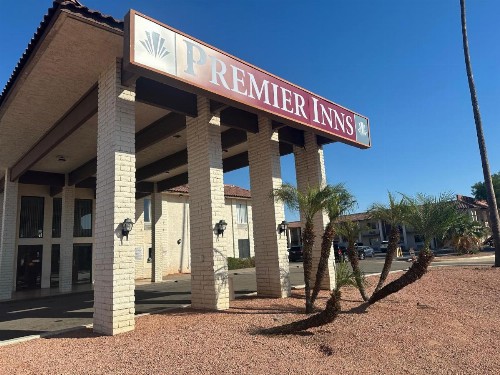 Premier Inns Metro - image 3