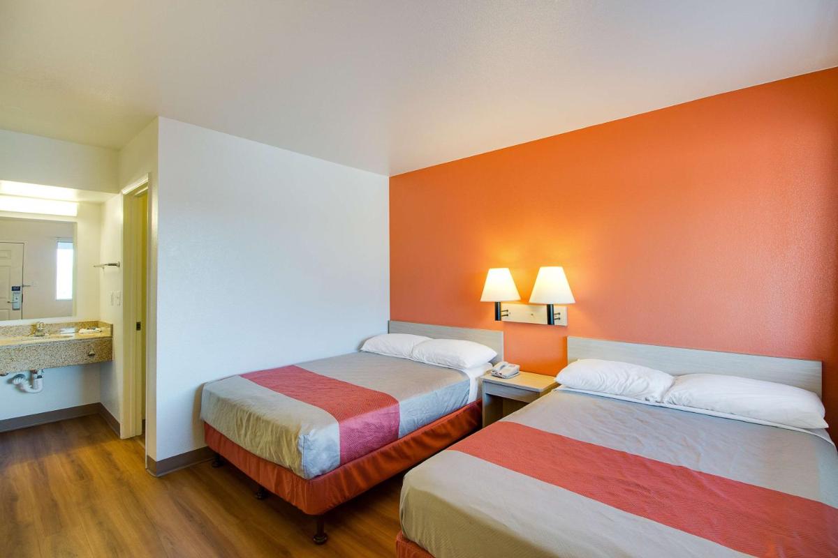 Motel 6-Phoenix AZ - East - image 7
