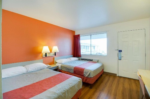 Motel 6-Phoenix AZ - East - image 8