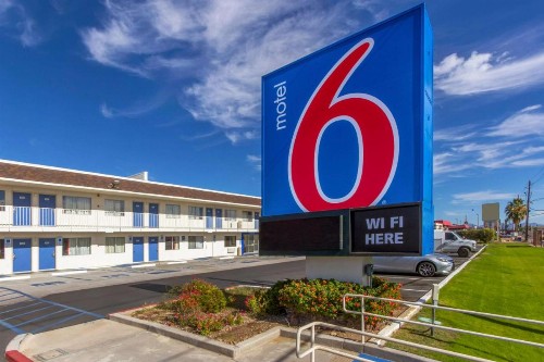 Motel 6-Phoenix AZ - North Bell Road - image 4