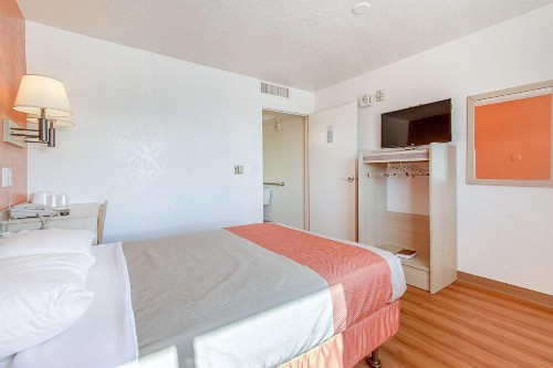 Motel 6-Phoenix AZ - North Bell Road - image 42