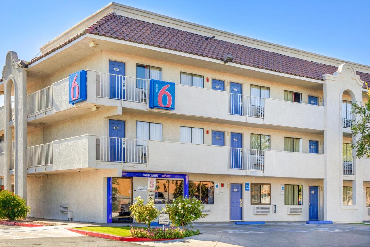 Motel 6-Phoenix AZ - West - main image