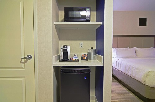 Holiday Inn Express & Suites - Phoenix North - Scottsdale an IHG Hotel - image 22