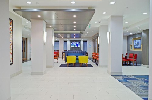 Holiday Inn Express & Suites - Phoenix North - Scottsdale an IHG Hotel - image 39