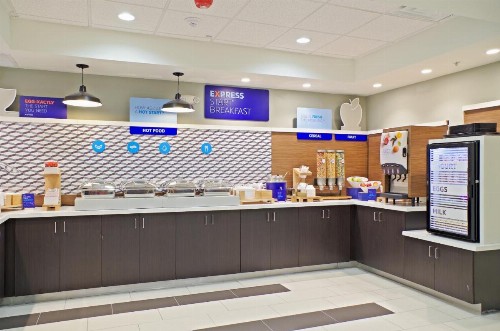 Holiday Inn Express & Suites - Phoenix North - Scottsdale an IHG Hotel - image 7