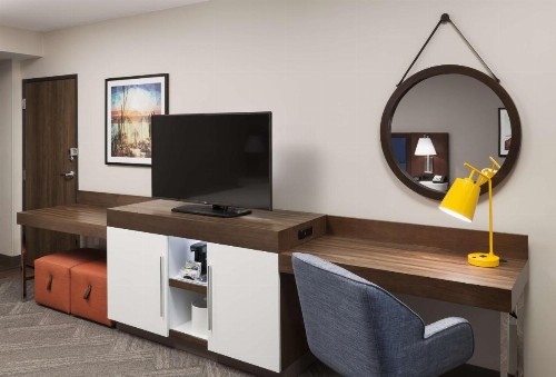 Hampton Inn & Suites Phoenix Downtown - image 21