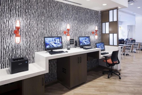 Hampton Inn & Suites Phoenix Downtown - image 24