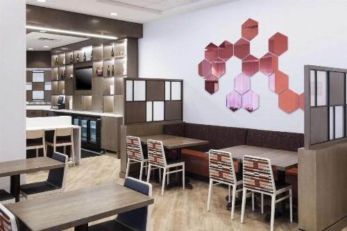 Hampton Inn & Suites Phoenix Downtown - image 33
