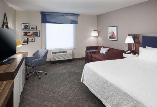 Hampton Inn & Suites Phoenix Downtown - image 37
