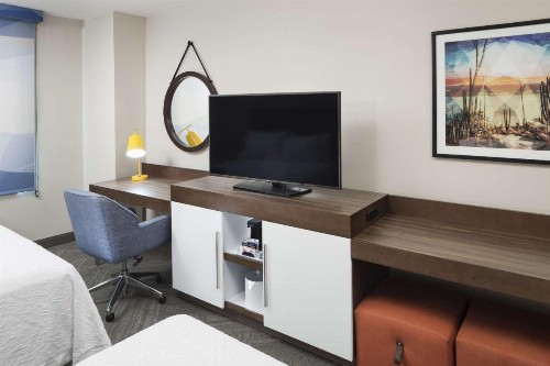 Hampton Inn & Suites Phoenix Downtown - image 38