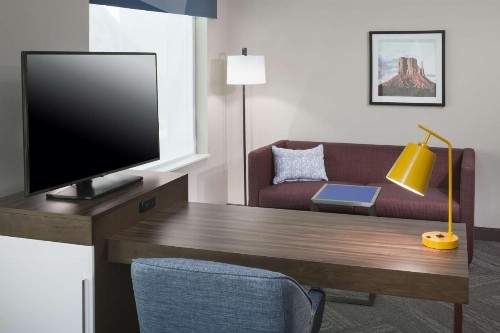 Hampton Inn & Suites Phoenix Downtown - image 39