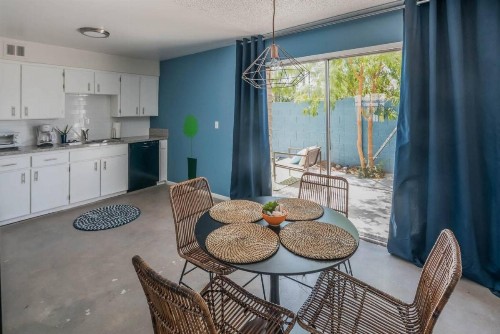 Relaxing 2BR with Pool - image 2