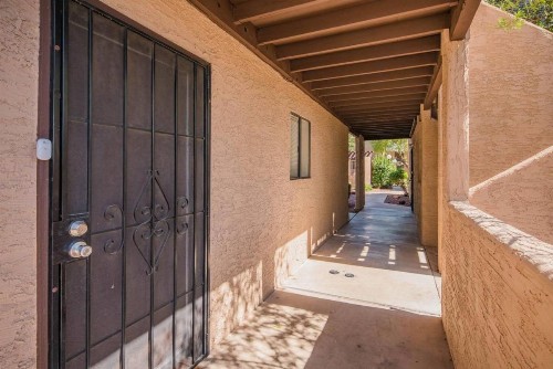 Charming 2BR near Papago Park - image 6