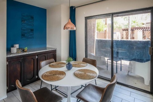 Charming 2BR near Papago Park - image 8