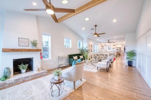 Cozy Coronado - image 6