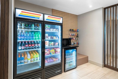 Holiday Inn Express & Suites - Phoenix - Airport North an IHG Hotel - image 35