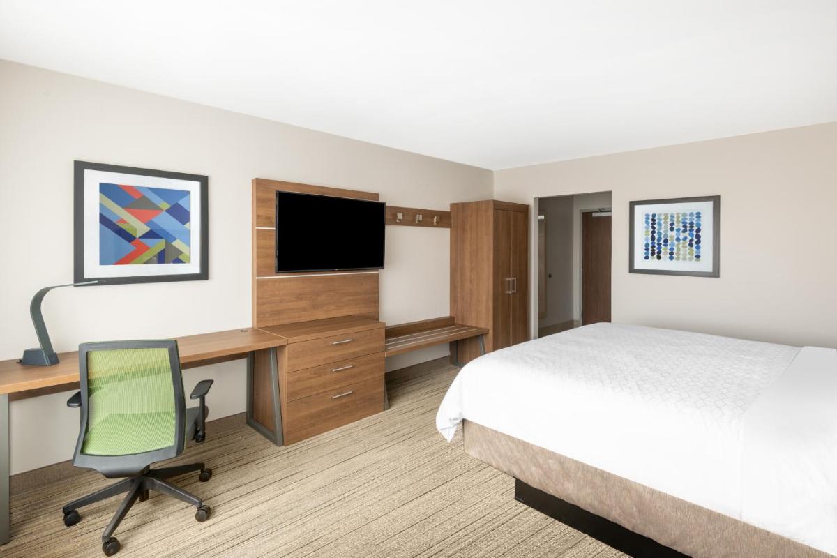 Holiday Inn Express & Suites - Phoenix - Airport North an IHG Hotel - image 4