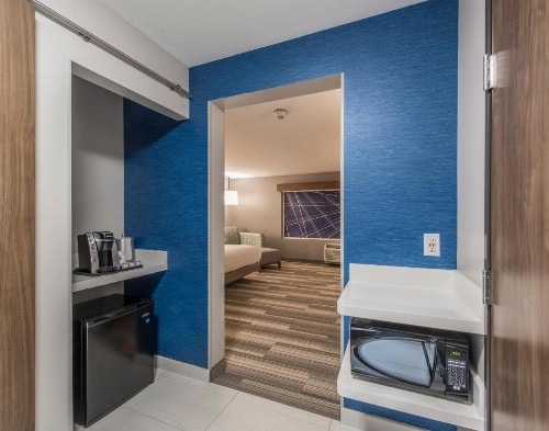 Holiday Inn Express & Suites - Phoenix North - Happy Valley an IHG Hotel - image 19